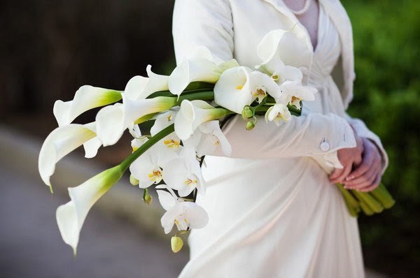 hoa cưới cầm tay đẹp hoàn hảo cho cô dâu